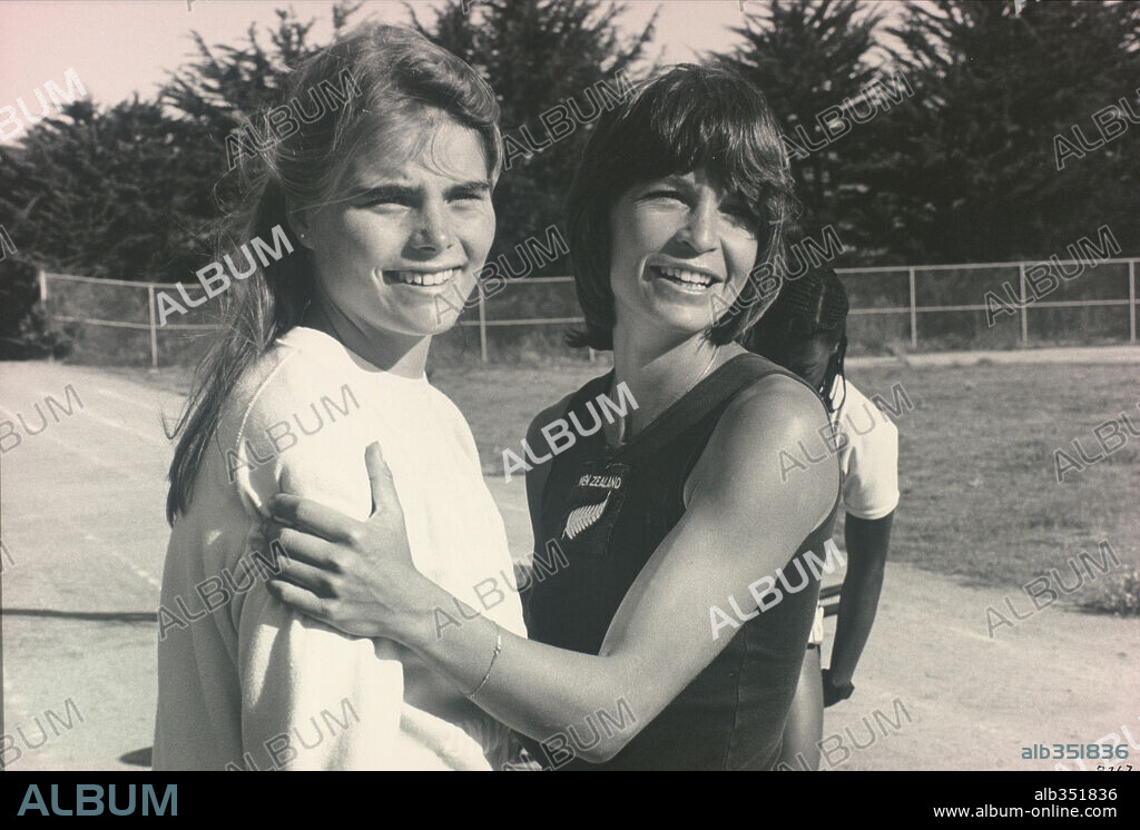 MARIEL HEMINGWAY y PATRICE DONNELLY en SU MEJOR MARCA, 1982 (PERSONAL BEST), dirigida por ROBERT TOWNE. Copyright WARNER BROTHERS.