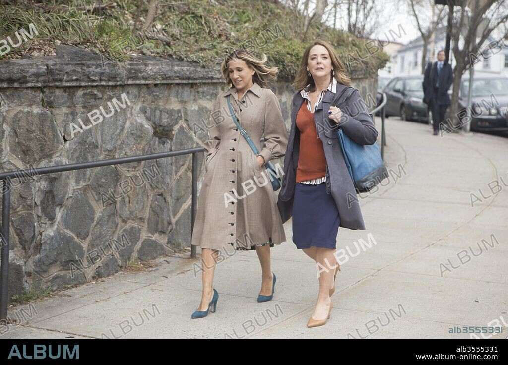 SARAH JESSICA PARKER y TALIA BALSAM en DIVORCE, 2016, dirigida por SHARON HORGAN. Copyright HBO. temporada 2.