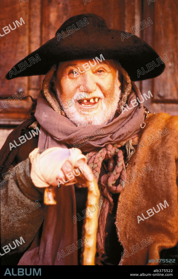 FRANCISCO RABAL en LAZARO DE TORMES, 2001, dirigida por FERNANDO FERNAN GOMEZ y JOSE LUIS GARCIA SANCHEZ. Copyright LOLAFILMS.