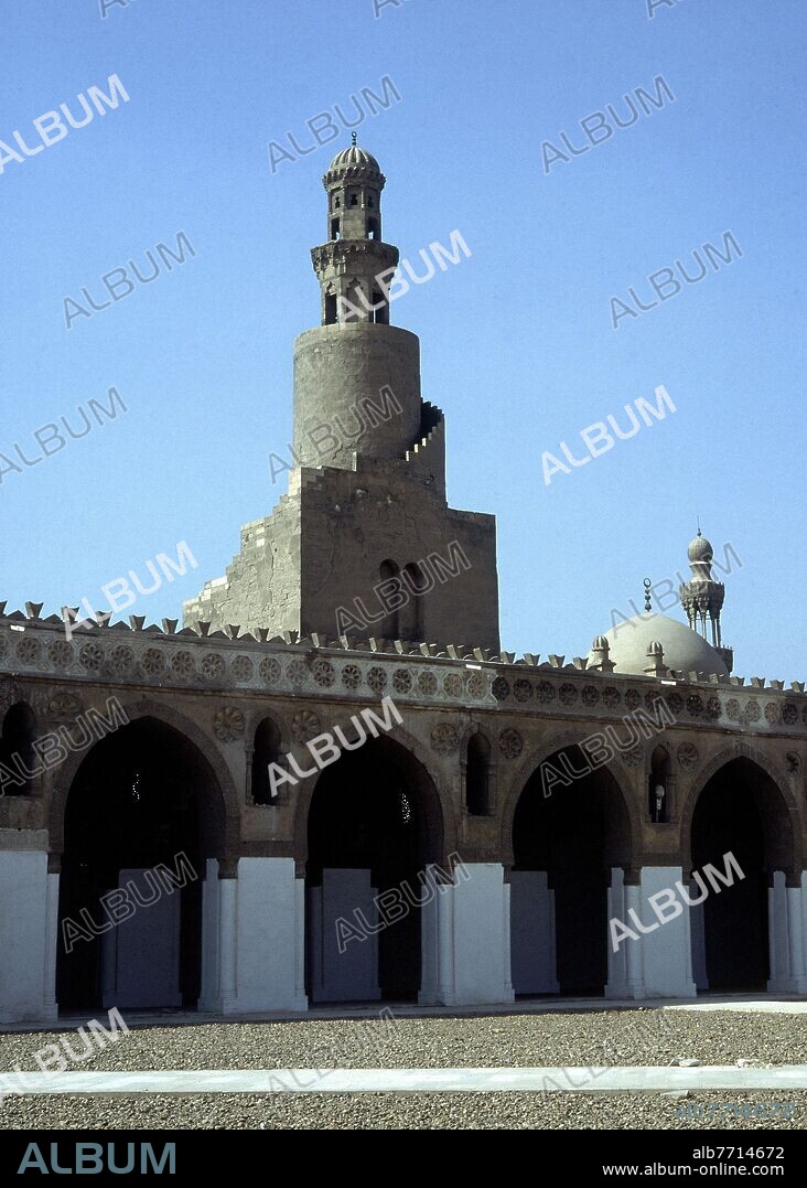 ALMINAR HELICOIDAL CONSTRUIDO EN EL S XIII-ARQUITECTURA ISLAMICA - FOTO AÑOS 80.