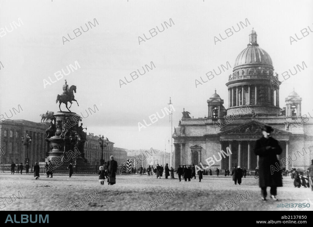 St, isaac square and st, isaac's cathedral, st, petersburg, russia, 1911-1914. 01/02/1914