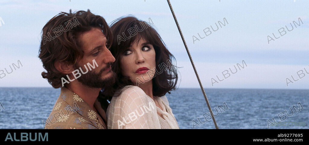 ISABELLE ADJANI et PIERRE NINEY dans MASCARADE, 2022, réalisé par NICOLAS BEDOS. Copyright LES FILMS DU KIOSQUE.