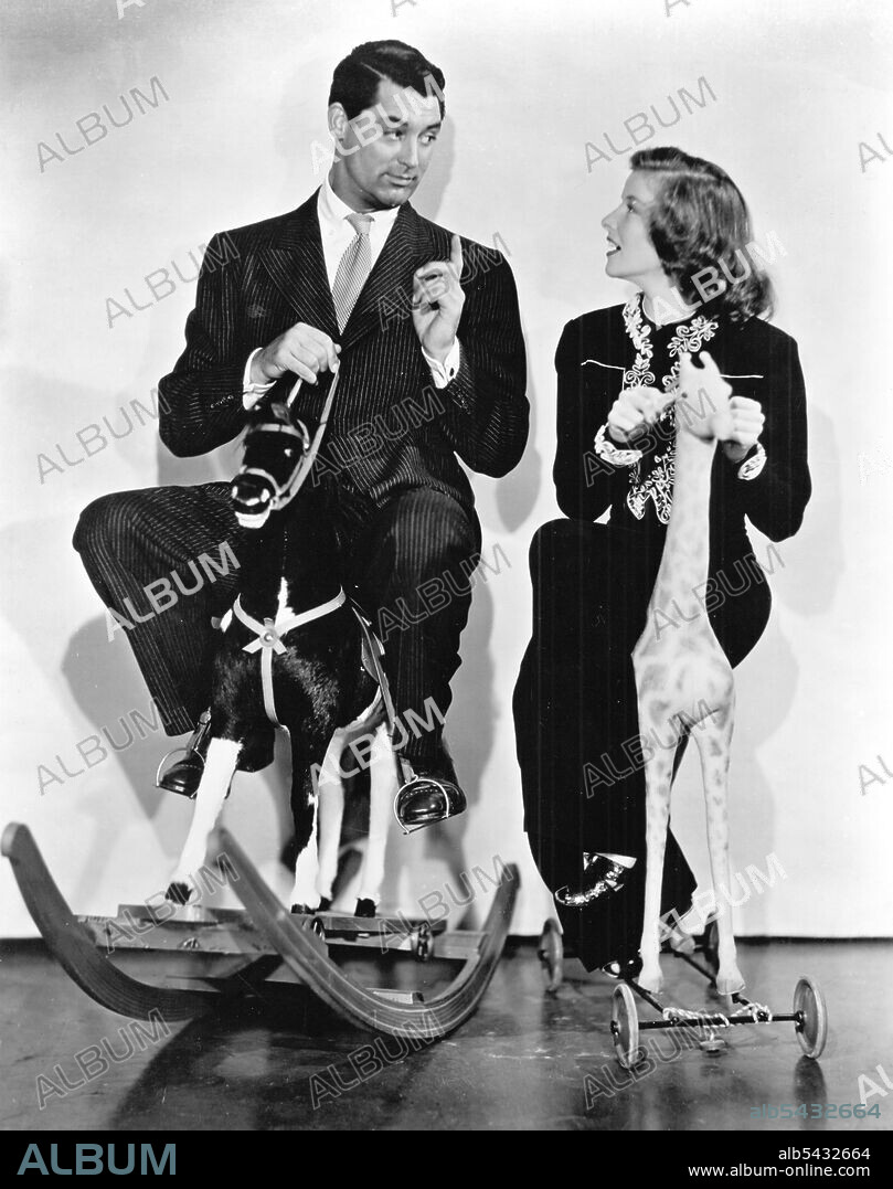 CARY GRANT and KATHARINE HEPBURN in HOLIDAY, 1938, directed by GEORGE CUKOR. Copyright COLUMBIA PICTURES.