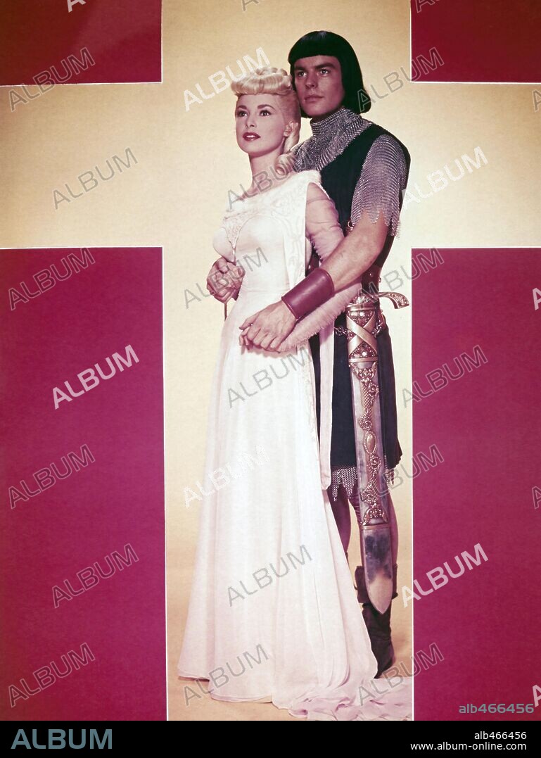 JANET LEIGH and ROBERT WAGNER in PRINCE VALIANT, 1954, directed by HENRY HATHAWAY. Copyright 20TH CENTURY FOX.