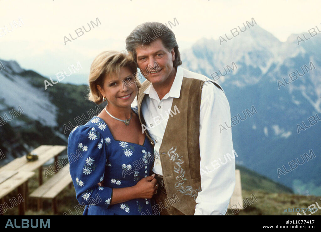 MARIANNE UND MICHAEL, Marianne and Michael Hartl, German folk music singing duo and TV presenters, portrait circa 1998.