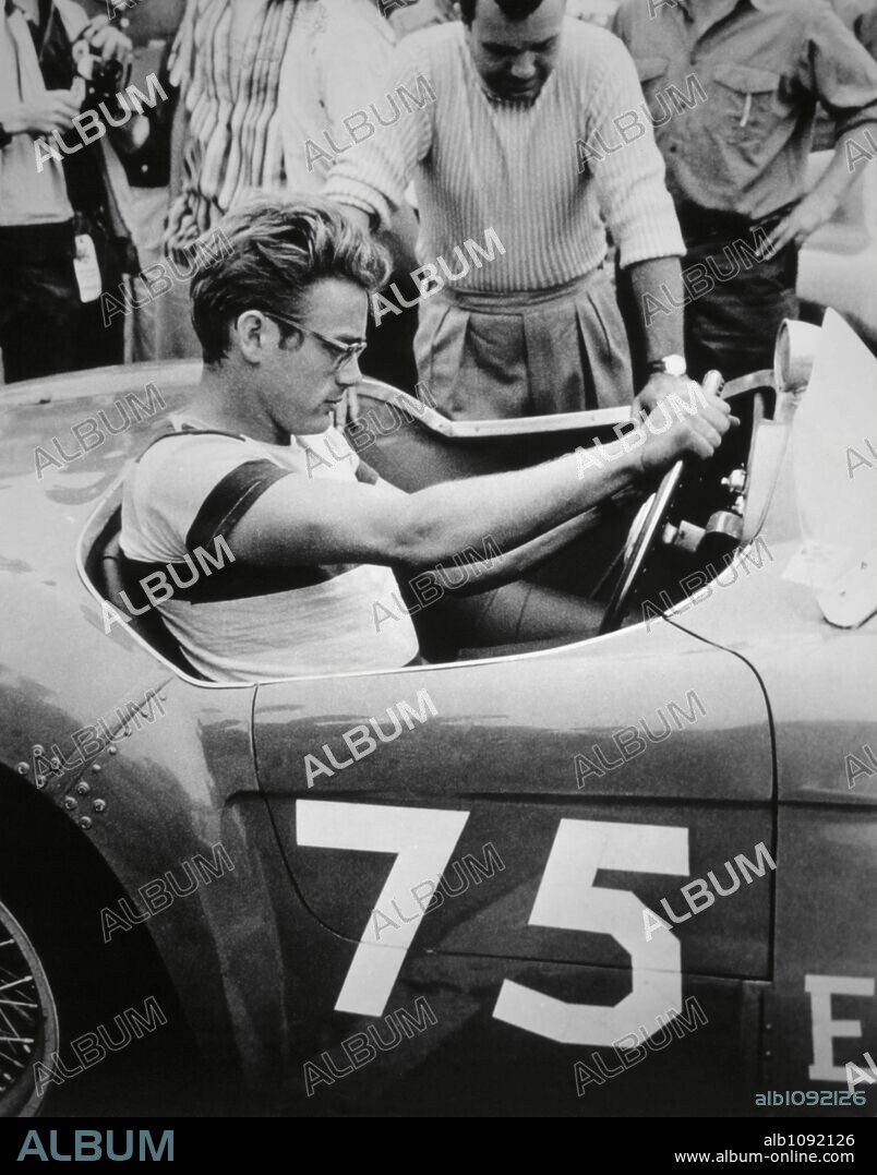 JAMES DEAN.
