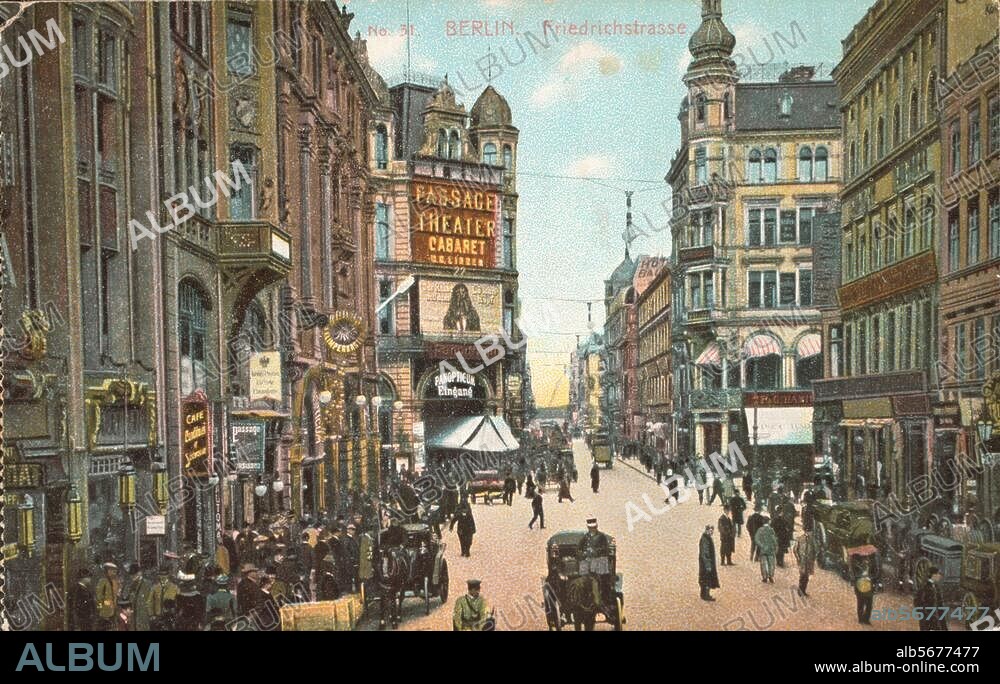 Berlin-Mitte, Friedrichstraße. Blick in die Friedrichstraße auf die Kaiserpassage mit Panoptikum. Fotopostkarte, koloriert, um 1910.