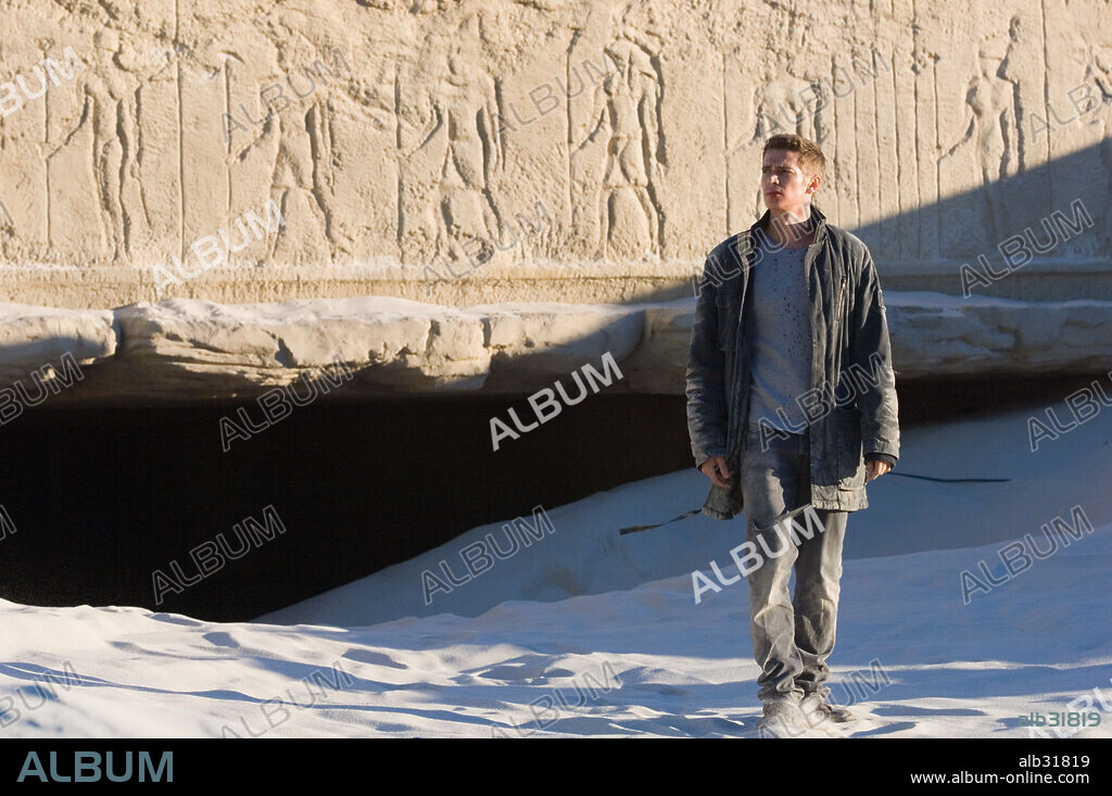 HAYDEN CHRISTENSEN in JUMPER, 2008, directed by DOUG LIMAN. Copyright TWENTIEHT CENTURY-FOX FILM CORP./NEW REGENCY PICT/CREATED BY.