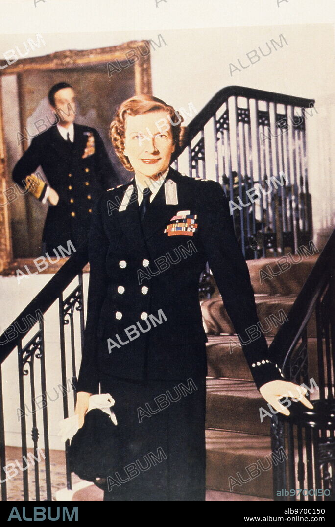 Countess Edwina Mountbatten in her London home .