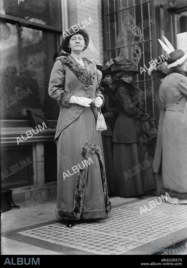 HARRIS & EWING. Lois Irene Kimsey Marshall at Mrs. W. Wilson, 1st Breakfast, 1913. Wife of Thomas R. Marshall, US vice president.