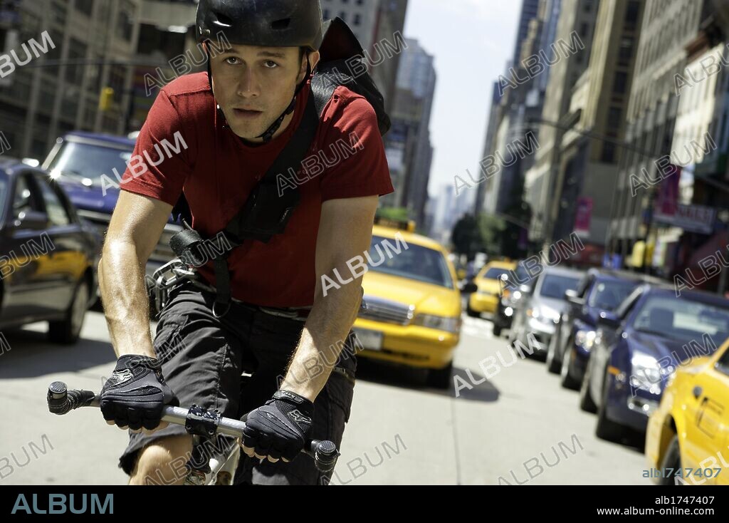 JOSEPH GORDON-LEVITT en SIN FRENOS, 2012 (PREMIUM RUSH), dirigida por DAVID KOEPP. Copyright PARIAH.