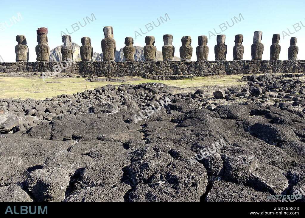 Ahu Tongariki where 15 moai statues stand with their backs to the ocean, Easter Island, UNESCO World Heritage Site, Chile, South America.