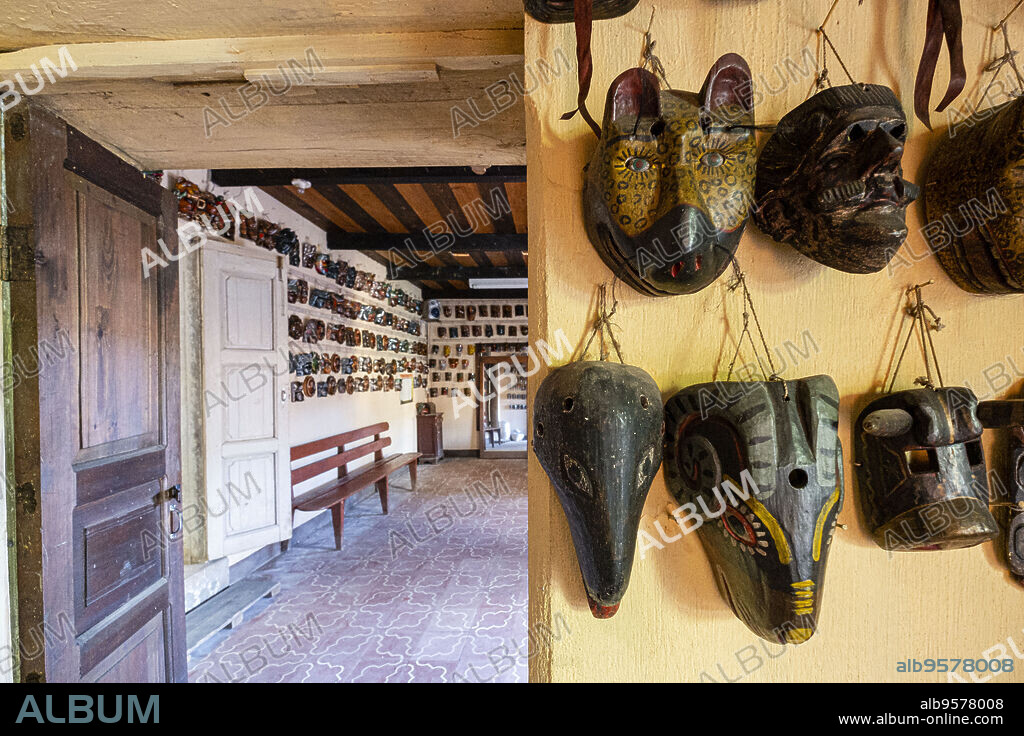 casa museo de Pascual Abaj, cerro Turkaj, Chichicastenango, Quiché, Guatemala, America Central.