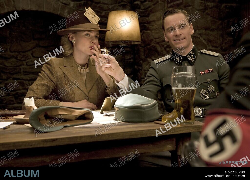 DIANE KRUGER and MICHAEL FASSBENDER in INGLOURIOUS BASTERDS, 2009, directed by QUENTIN TARANTINO. Copyright UNIVERSAL PICTURES.