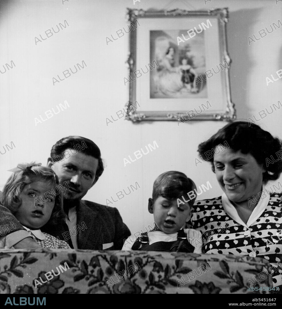 The Searle Family at Home at Westgate: Ronald, Kate, John and Kaye. May 01, 1950. (Photo by Tom L. Blau, Camera Press).