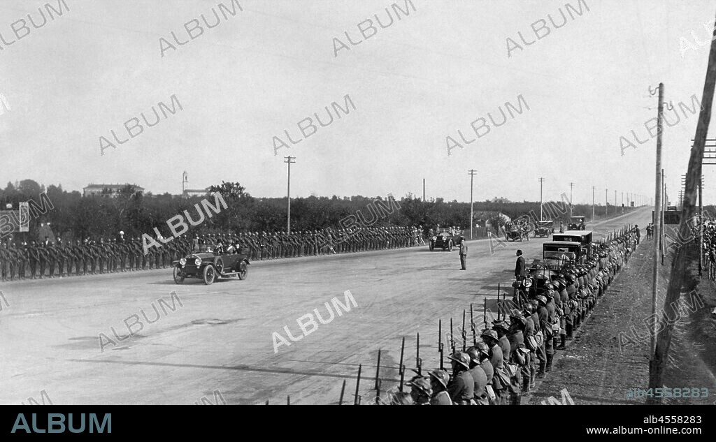 Inauguration of the autostrada dei laghi motorway. military parade. 1924.