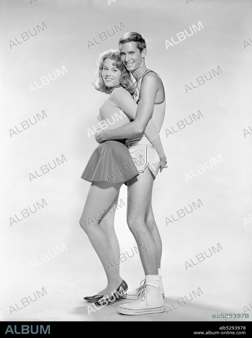 ANTHONY PERKINS and JANE FONDA in TALL STORY, 1960, directed by JOSHUA LOGAN. Copyright WARNER BROTHERS.