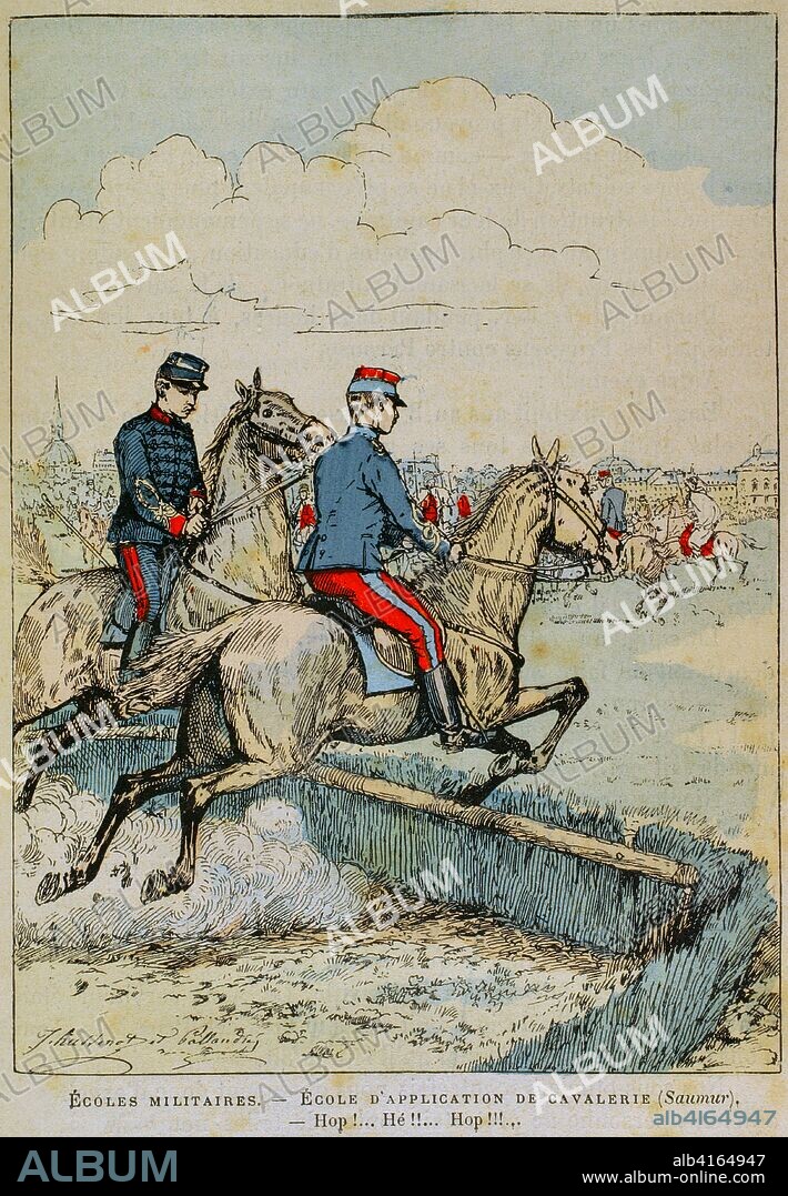 Francia. Escuela Militar de caballería de Saumur, posteriormente llamada Escuela real de Caballería. Jinetes durante el entrenamiento. Ilustración en color de la "Armeé Française, Nos Soldats" (Ejército Francés, Nuestros Soldados). Autor, Eugene Hennebert (1826-1896). Ilustración firmada por Hussenot y Pallandre. París, h. 1890. Biblioteca Histórico Militar de Barcelona, Cataluña, España.