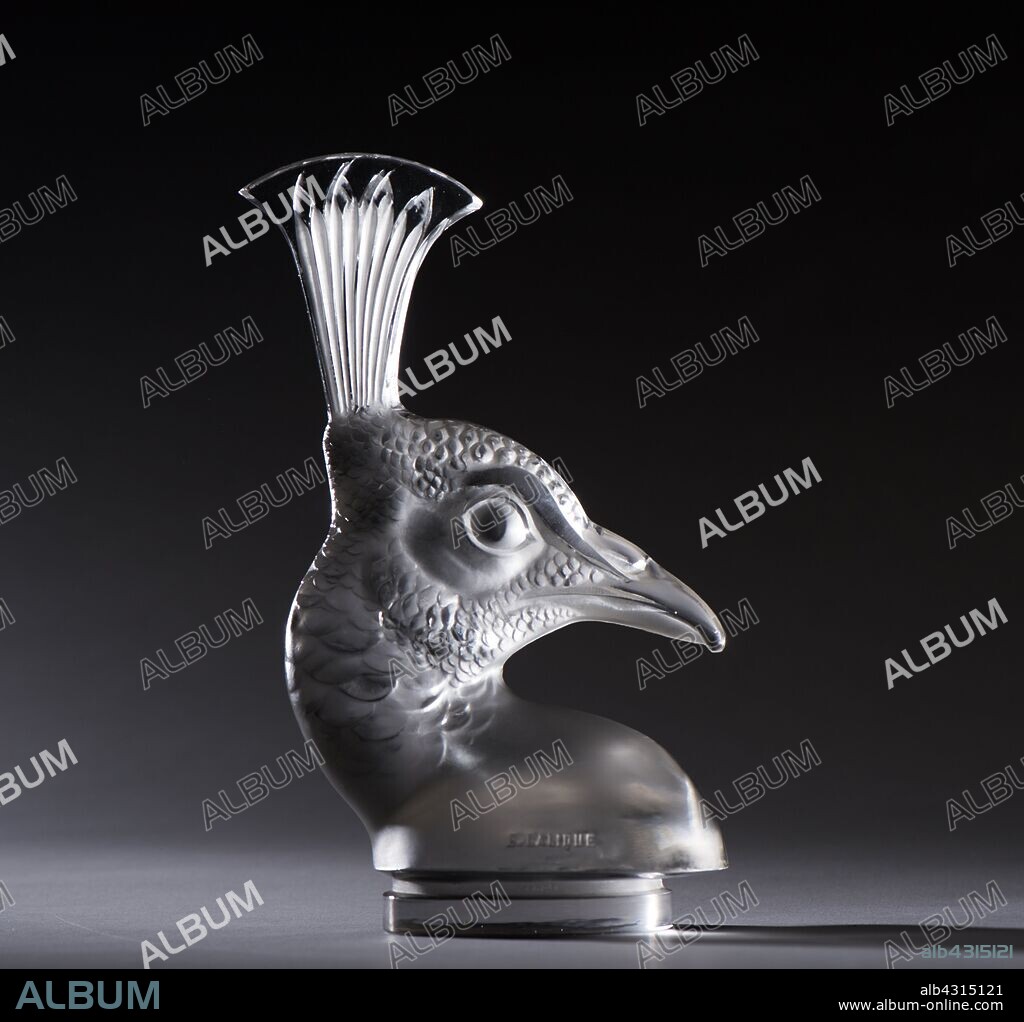 Tete de Paon Lalique mascot.