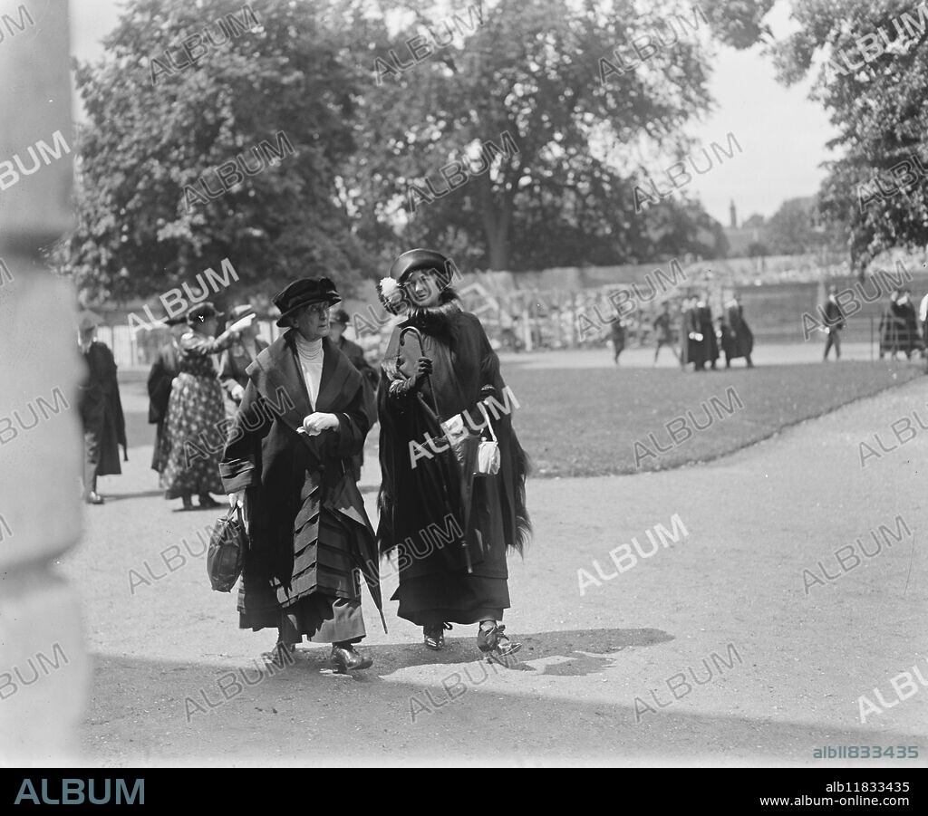 Viscount Grey and Winchester College War Memorial . Viscountess Grey with Lady Laura Redding . 15 July 1922.