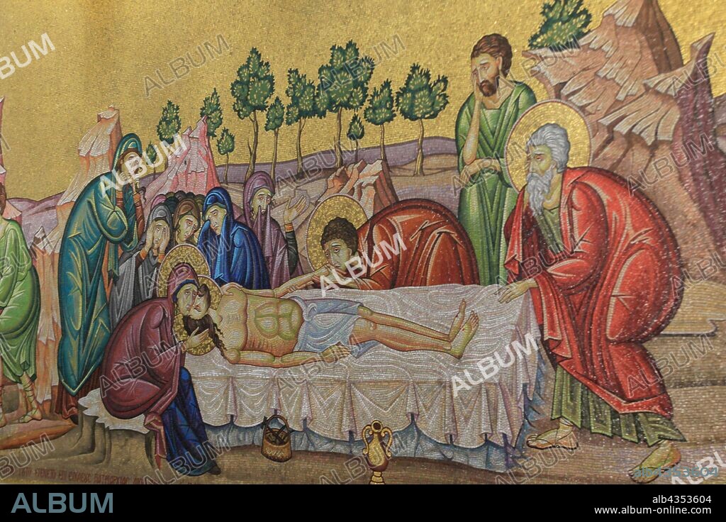 ISRAEL. JERUSALEM. IGLESIA DEL SANTO SEPUILCRO. LA PIEDRA DE LA UNCION , LA PINTURA DE CRISTO DESPUES DE SU CRUCIFIXION.