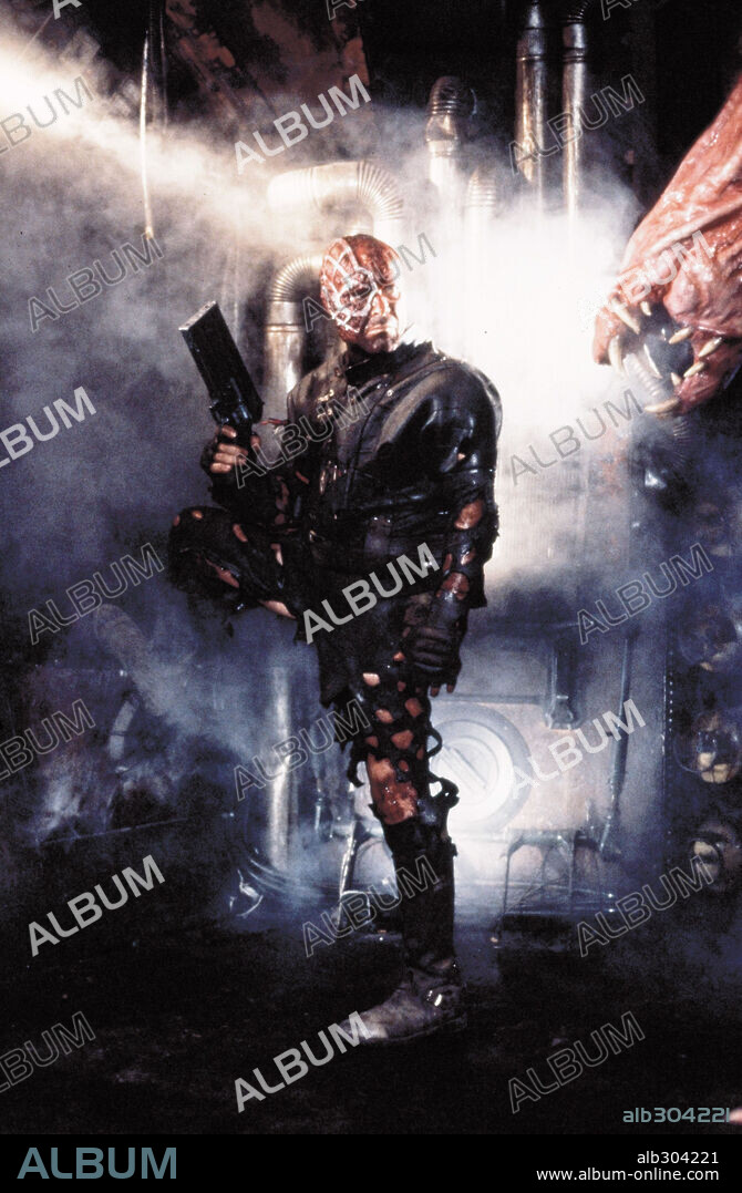 ANTONIO RESINES dans ACCION MUTANTE, 1993, réalisé par ALEX DE LA IGLESIA. Copyright EL DESEO S.A/CIBY 2000 / MANCHADO, JOAQUIN.