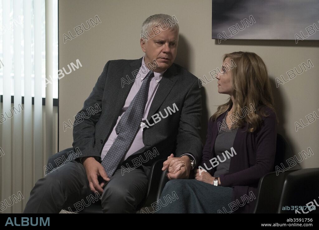 HOLLY HUNTER and TIM ROBBINS in HERE AND NOW, 2018, directed by ALAN BALL. Copyright Your Face Goes Here Entertainment.