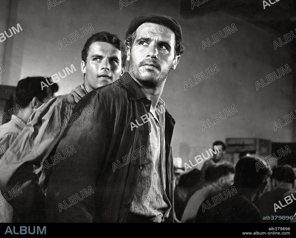 FRANCISCO RABAL in THE WIDE BLUE ROAD, 1957 (LA GRANDE STRADA AZZURRA), directed by GILLO PONTECORVO. Copyright GE.S.I/PLAY ART/EICHBERG/TRIGLAV.