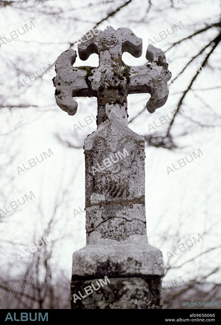 CRUZ ROMANICA DE ORACION O CRUZ DE LOS PEREGRINOS - SIGLO XIV.