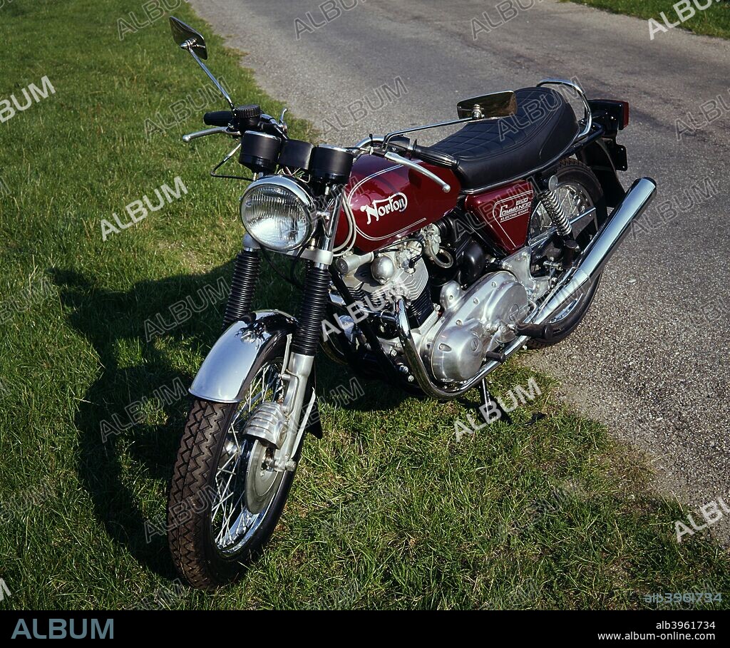 1974 Norton Commando Interstate 850cc.
