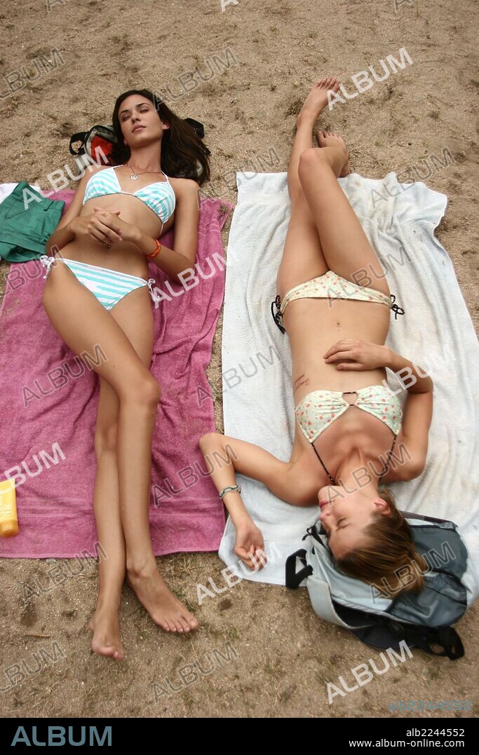 AMBER HEARD und ODETTE ANNABLE in AND SOON THE DARKNESS, 2010, unter der Regie von MARCOS EFRON. Copyright ABANDON PICTURES.