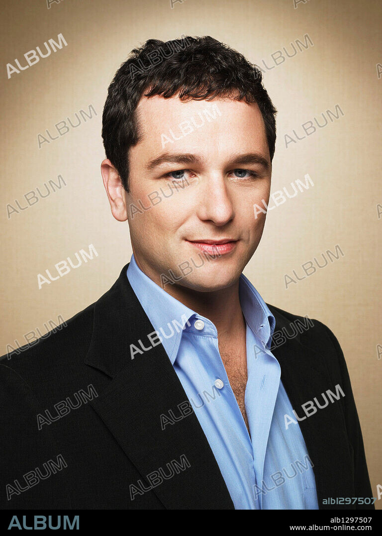 MATTHEW RHYS in BROTHERS & SISTERS, 2006, directed by KEN OLIN. Copyright TOUCHSTONE TELEVISION.