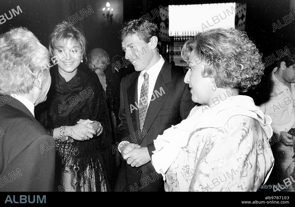 Junio 1992. Boda de Santi Aragón. En la imagen, Emilio Butragueño.