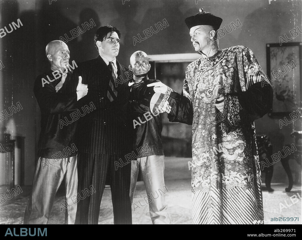 HENRY BRANDON en FU MANCHU: LOS FU MANCHU: TAMBORES DE FU MANCHU, 1940 (DRUMS OF FU MANCHU), dirigida por WILLIAM WITNEY.