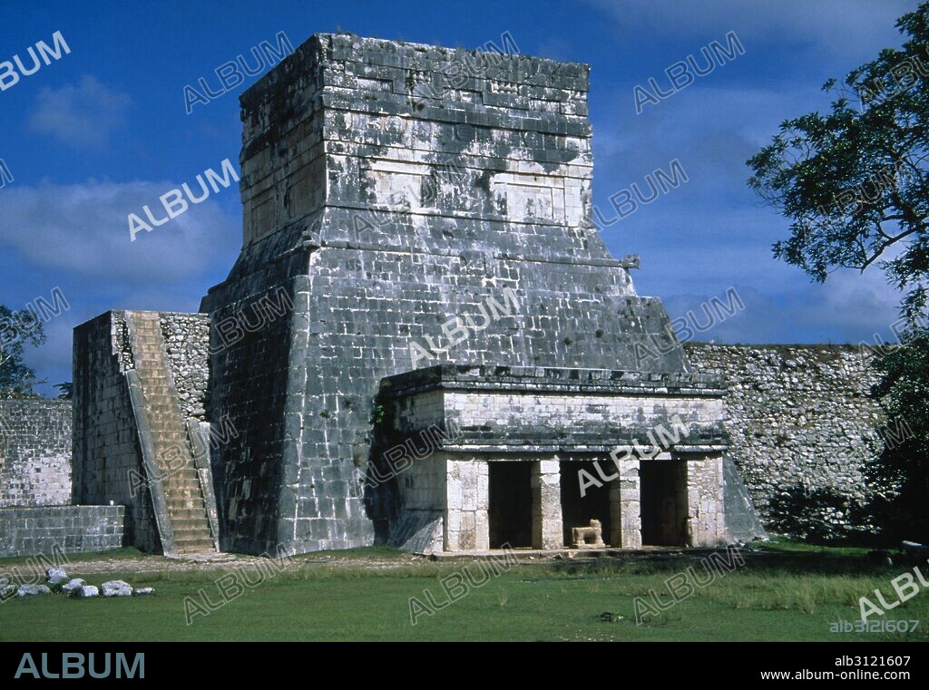 PERIODO PRECOLOMBINO. MAYA. TEMPLO DEL JAGUAR. Estilo maya-tolteca. Periodo clásico final (900-1224). Vista general. CHICHEN-ITZA. Estado de Yucatán. México.