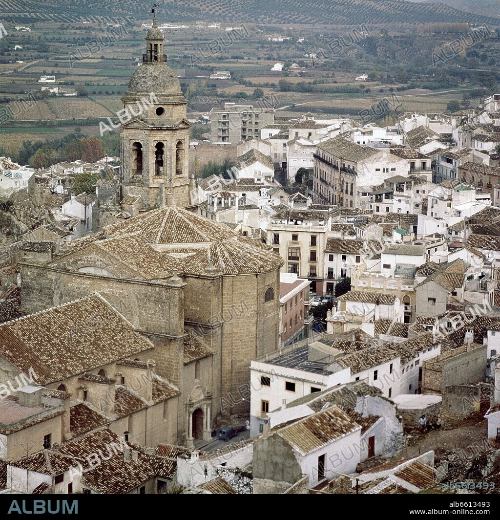 IGLESIA MAYOR DE LA ENCARNACION CON SU TORRE CAMPANARIO - FOTO AÑOS 60.