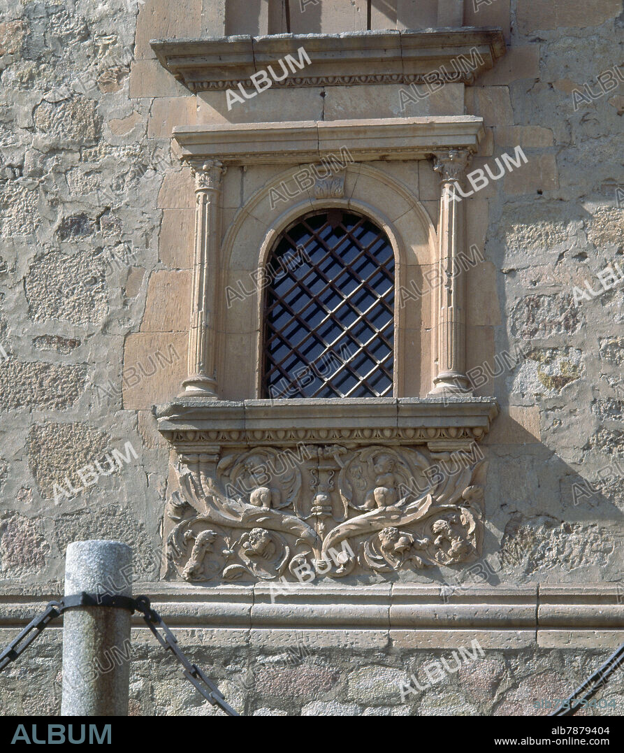 COVARRUBIAS ALONSO. VENTANA DEL COLEGIO DE LOS IRLANDESES DE SALAMANCA - SIGLO XVI.