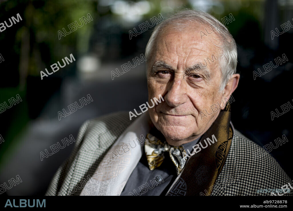 Madrid, 12/02/2016. Interview with Inocencio Arias, for the publication of his memoirs. Photo: Ignacio Gil ARCHDC.