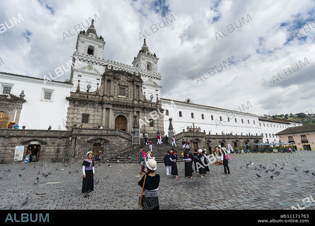 The Monastery of San Francisco, Ecuador's oldest church, founded in 1534, Quito, Ecuador, South America.