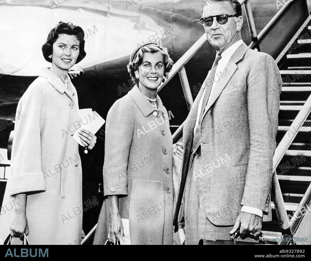 Gary Cooper, Veronica Cooper and Maria Cooper, 1961.