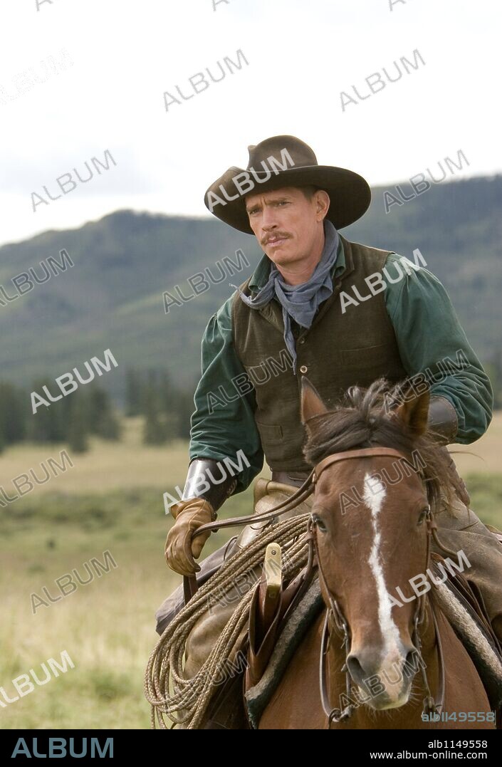 THOMAS HADEN CHURCH in BROKEN TRAIL, 2006 (BROKEN TRAIL-TV), directed by WALTER HILL. Copyright Butcher's Run Films/Cinema Sound Design.