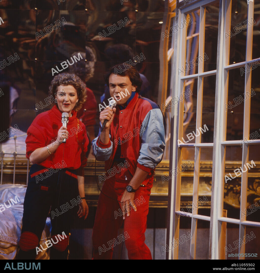 Nickerbocker and Biene, aka Nikolaus Kalita and Sabine Kopera, with their hit "Hallo Klaus (I just want to go)" on German television, Germany 1983.