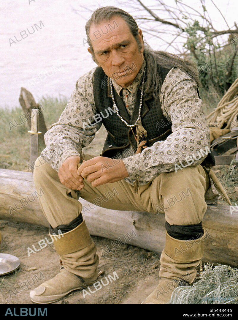 TOMMY LEE JONES en DESAPARICIONES, 2003 (THE MISSING), dirigida por RON HOWARD. Copyright COLUMBIA PICTURES / REED, ELI.