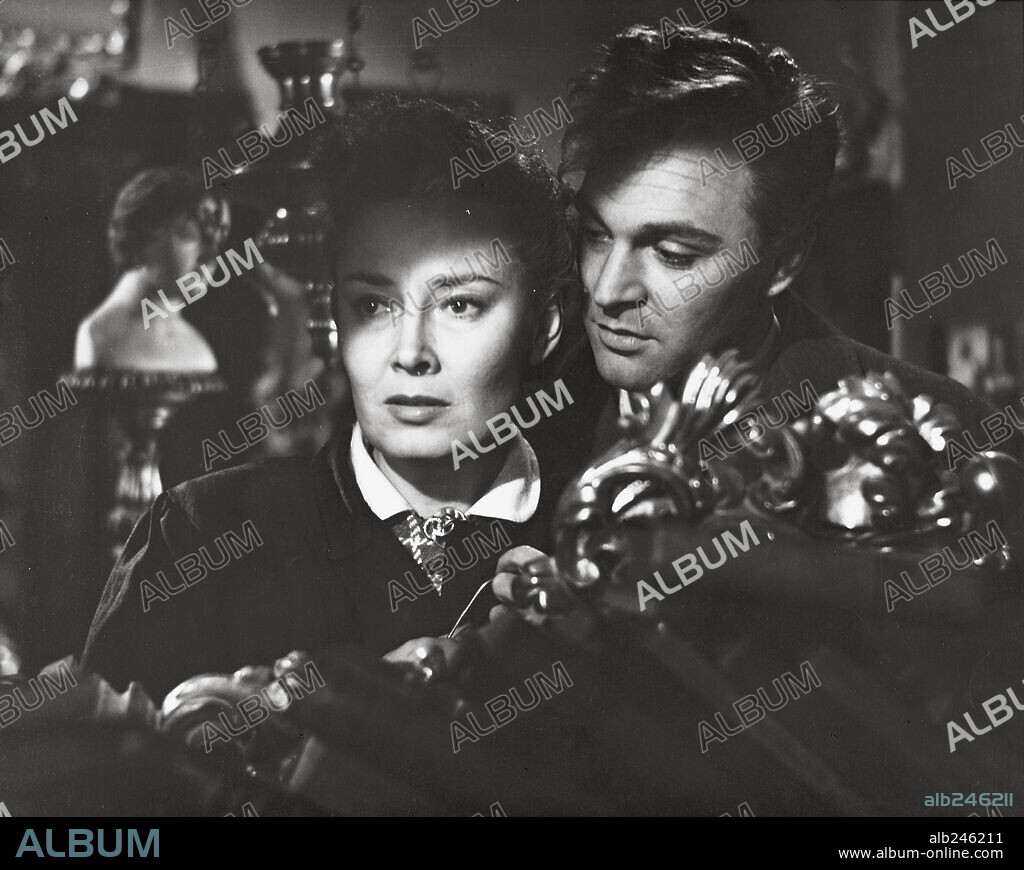 FRANCO FABRIZI et LIDA BAAROVA dans I VITELLONI, 1953, réalisé par FEDERICO FELLINI. Copyright PEG-FILMS.