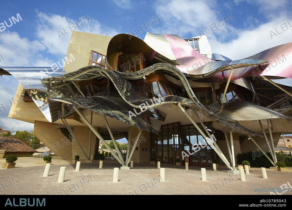 Hotel designed by Frank Gehry, Bodegas Marques de Riscal, Elciego, Rioja Alavesa, Araba, Basque Country, Spain.