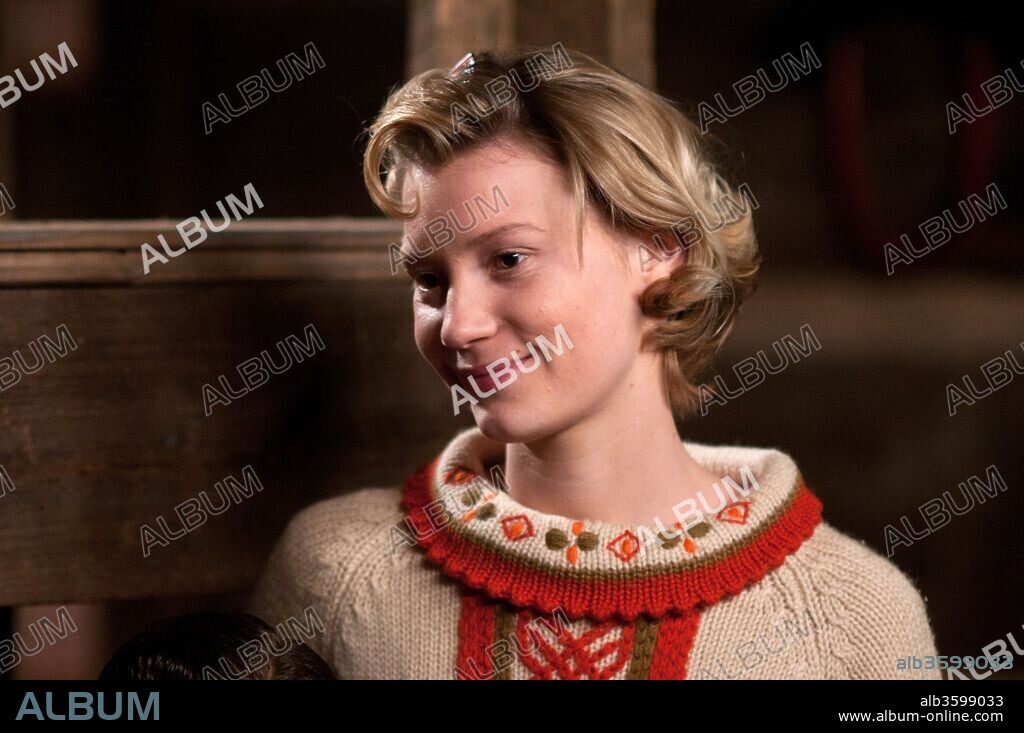 MIA WASIKOWSKA in LAWLESS, 2012, directed by JOHN HILLCOAT. Copyright BENAROYA PICTURES.
