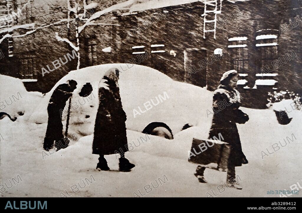 Photograph showing the extent of the North American blizzard of 1947 in New York City on December 26th. Dated 20th Century.
