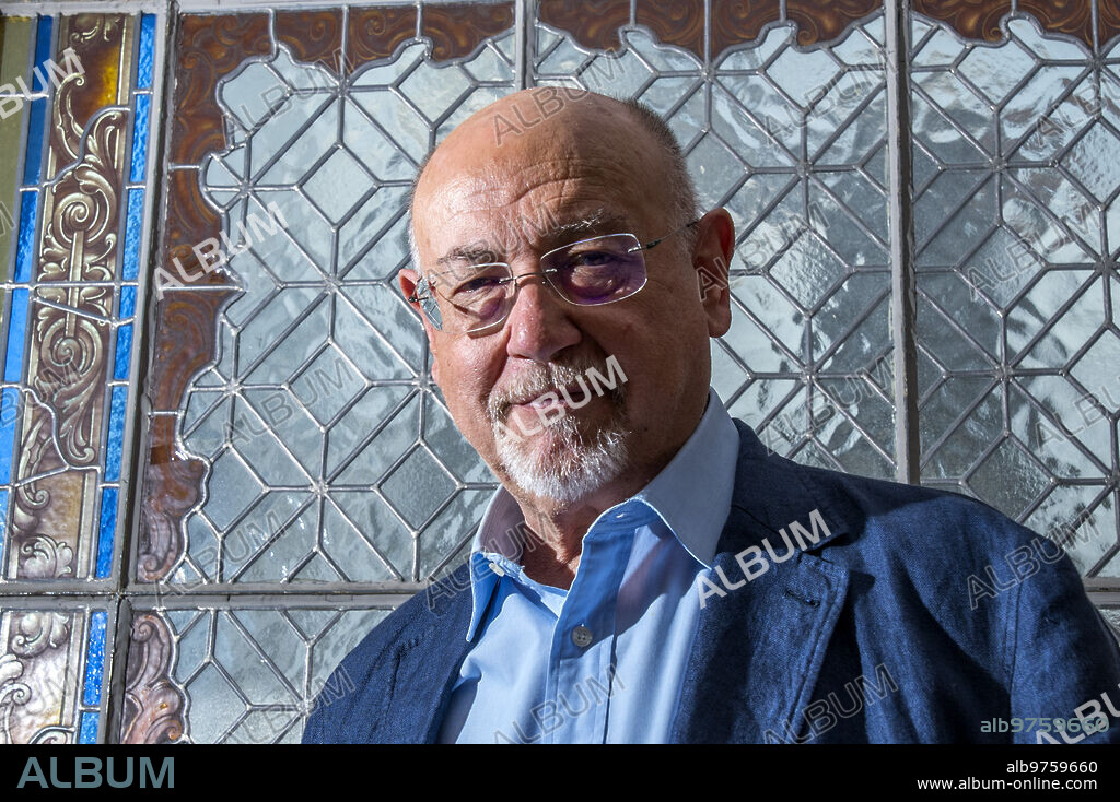 Seville, 05/30/2019. Interview with the writer Juan Eslava Galán. Photo: Juan José Úbeda Archsev.