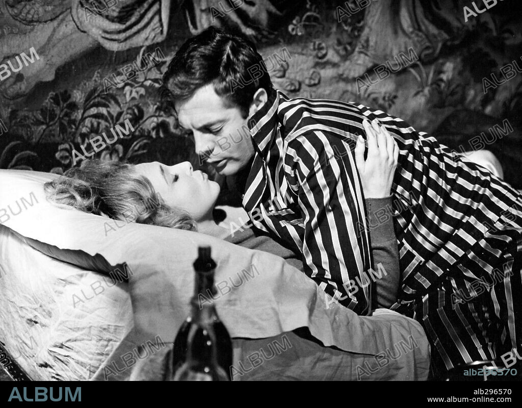 MARCELLO MASTROIANNI and MICHELINE PRESLE in THE ASSASSIN, 1961 (L' ASSASSINO), directed by ELIO PETRI. Copyright TITANUS.