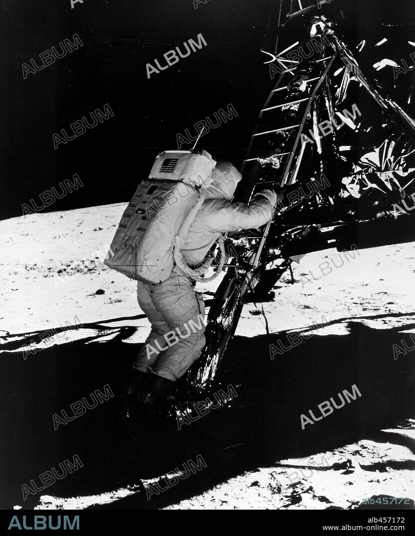 Expedicion del Apollo 11 a la Luna, 1969. Imagen extraida del reportaje de la 20th Century-Fox "Footprints on the Moon-Apollo 11".